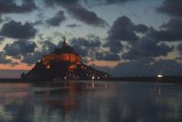 Mont St. Michel bei Nacht